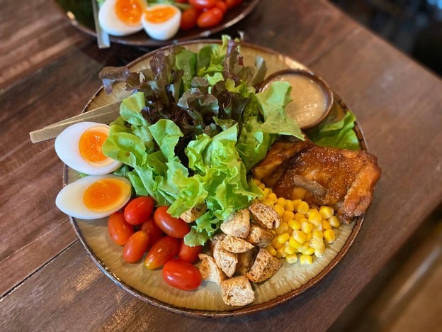 Farm to Table ไฮด์เอาท์