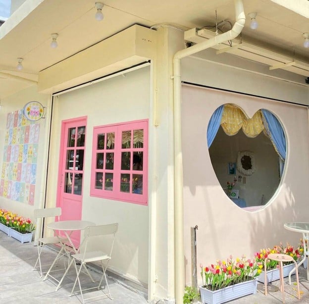 Little Tulip Cafe Lazy sundae cafe