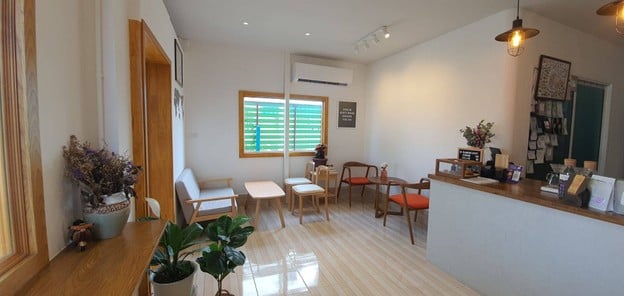 Diamond Dust Coffee House