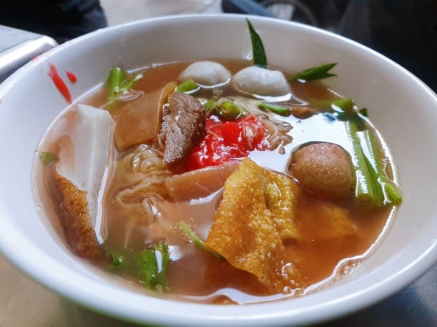 ก๋วยเตี๋ยวรู ตลาดน้อย