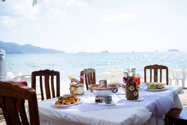 เย็นสบาย (coconut Beach Resort) เกาะช้าง (ครัวฮาลาล)