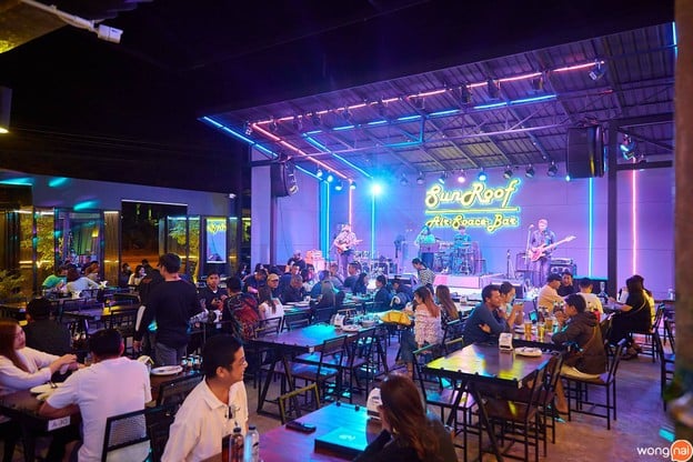 SUNROOF ปากช่อง เขาใหญ่ Sun Roof