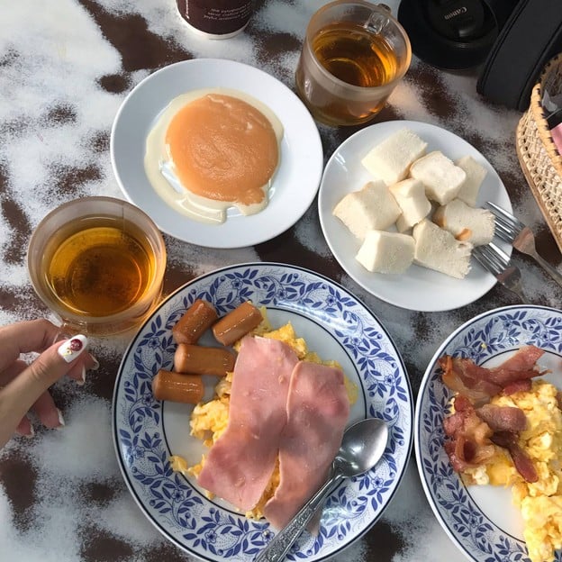 On Lok Yun (ออน ล๊อก หยุ่น)