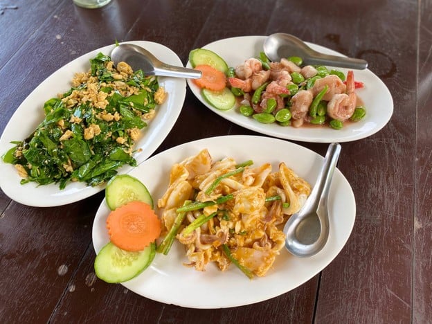 ร้านอาหารข้าวหอม สมุย (Samui)