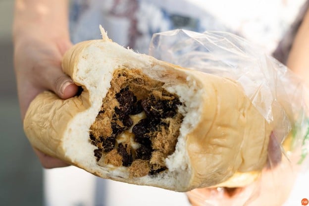 ขนมปังพรชัย บางลำพู