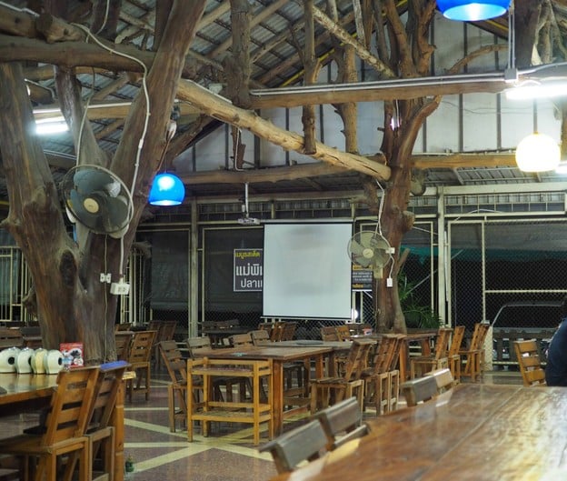 บรรยากาศ ป้าพิมพ์ปลาเผา