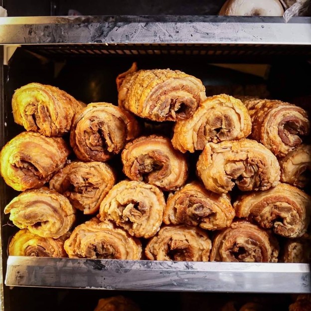 ⭐️อ้วนนะหมูกรอบชาชู ข้าวมันไก่