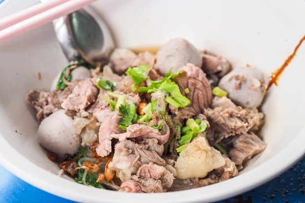 ก๋วยเตี๋ยวเนื้อเจ๊ผอม ตลาดปีระกา