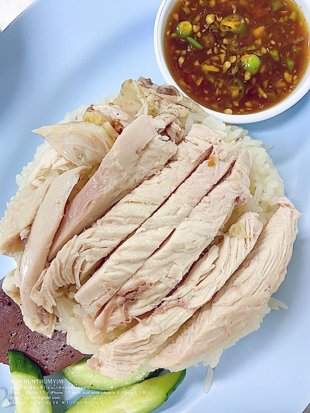 เมนูของร้าน เจ๊พบ ข้าวมันไก่ตอนสูตรไหหลำ ลาดพร้าว 101