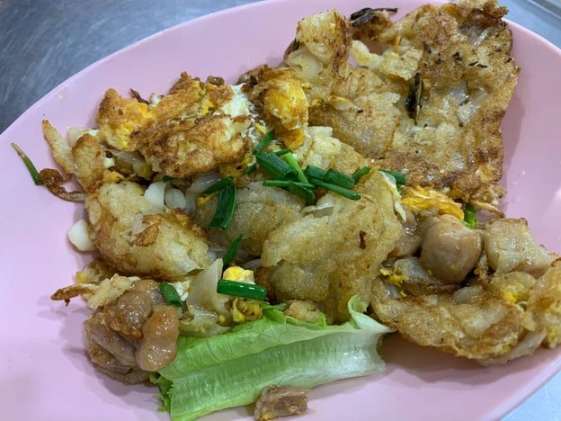 ก๋วยเตี๋ยวคั่วไก่ สวนมะลิ (เจ๊เค็ง เจ๊งิ้ม) ถ.เฉลิมเขต 4