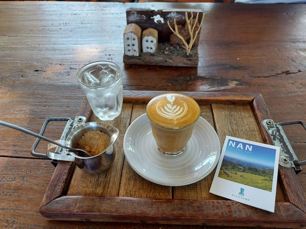 เมนูของร้าน Bluetamp Cafe ประดิษฐ์มนูธรรม