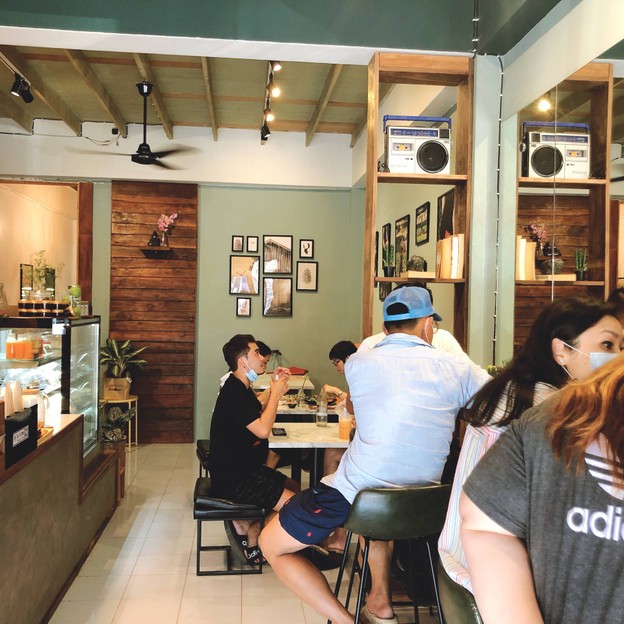 คาเฟ่ สุ/ก/ภาพ ร้านมันเขี้ยว