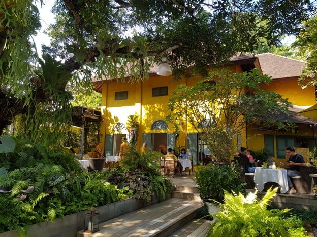 Lamour Cafe บ้านเหลือง