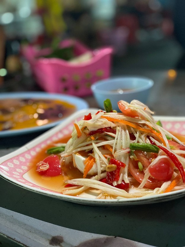 ป้าบัวหมูจุ่มลาดหญ้า สาขาถนนลาดหญ้า5หน้ากสิกรไทย ย้ายไป สาขา2ถนนอิสภาพซอย12จะอยู่ฝั่งตรงข้ามซอยอิสรภาพ7 ก่อนถึงไฟแดงบ้านแขกอยู่ฝั่งขวามือคะ