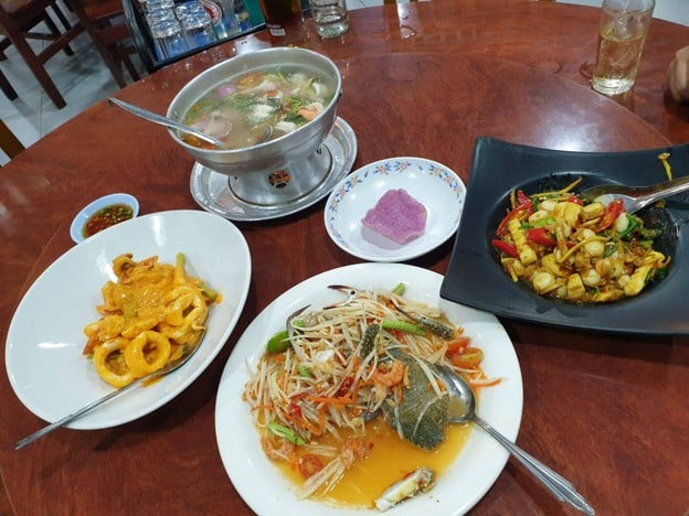 เมนูของร้าน ป. ประมงซีฟู๊ด