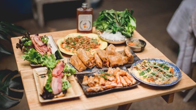 Bánh mì SapaiViệtNam บั๋นหมี่สะใภ้เวียดนาม มหาวิทยาลัยหอการค้า