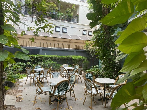 Truly Scrumptious พร้อมพงษ์