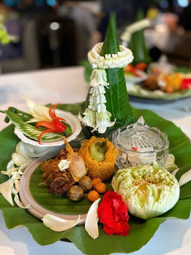 เมนูของร้าน Royal Osha ร่วมฤดี