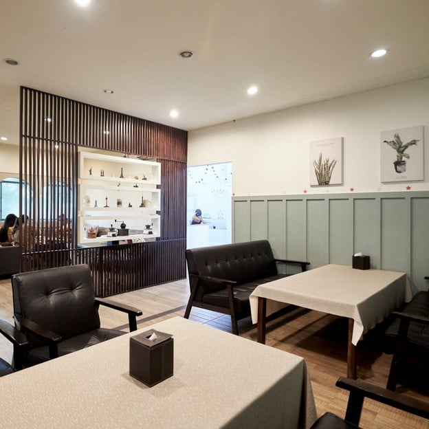 Wake Up Coffee & Bistro