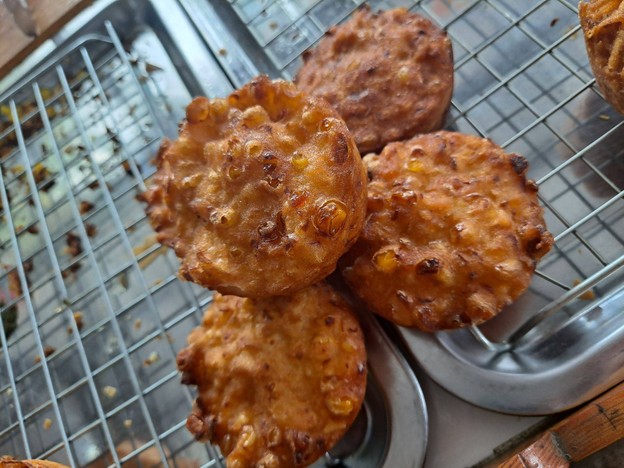 เมนูของร้าน "ครัวลูกสาวคุณชาย" อาหารตามสั่ง ยำ แกง "ครัวลูกสาวคุณชาย" อาหารตามสั่ง ตำ ยำ แกง