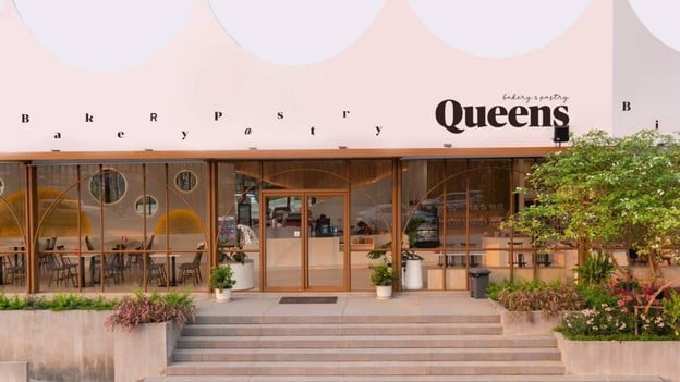 Queensbaker ไชยสถาน