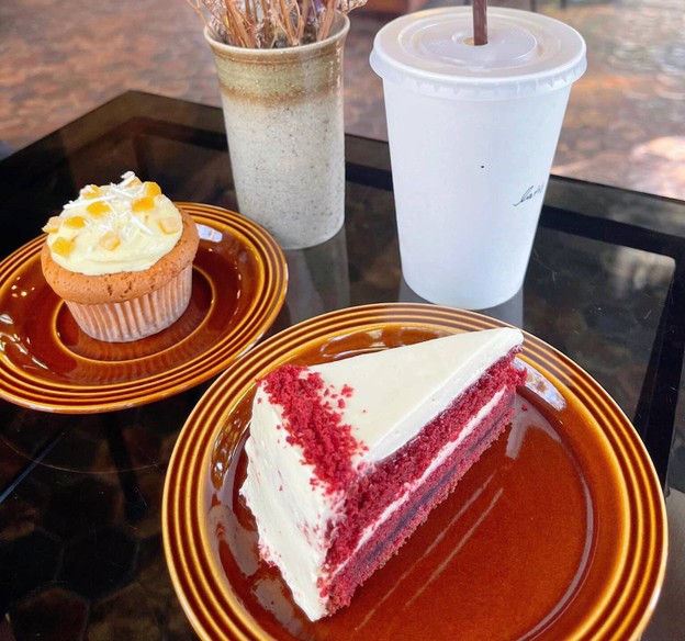 382 SPACE COFFEE & BAKERY