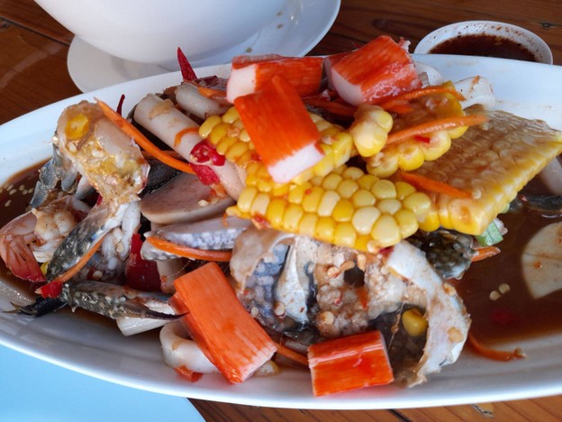 เมนูของร้าน ส้มตำแปดริ้ว