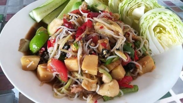 เมนูของร้าน ป้าสีหมูจุ่มลาดหญ้า