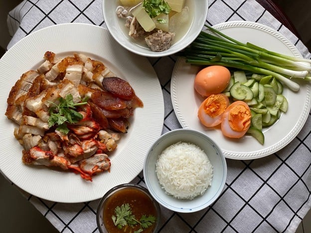 ข้าวหมูแดงสีมรกต ซ.สุกร1 ซ.สุกร1 (ต้นตำรับ)