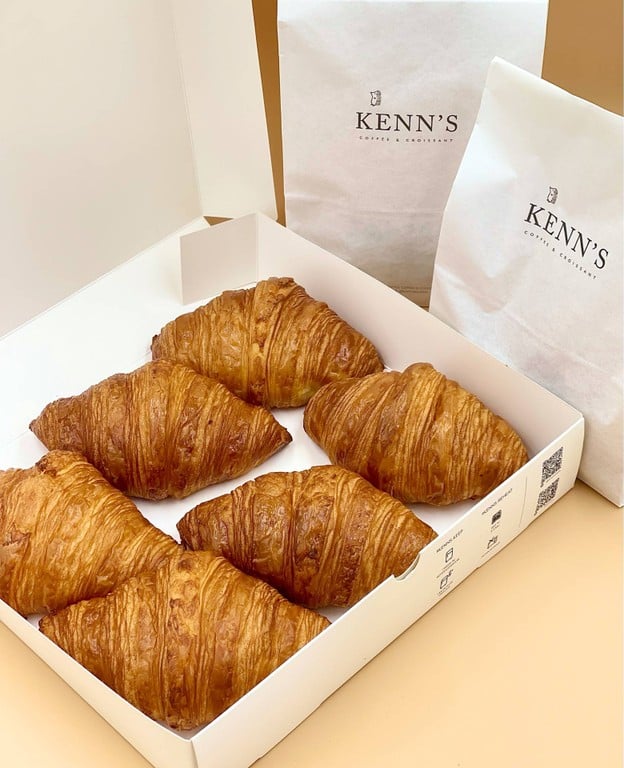 Kenn’s Coffee & Croissant อารีย์