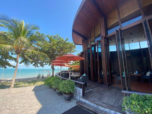 Khanom Beach Resort And Spa