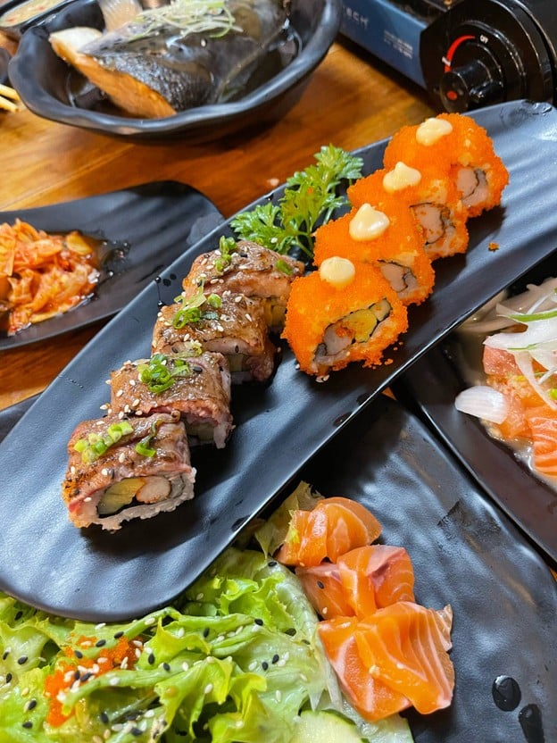 เมนูของร้าน ดิบดี Sushi Cafe สาขา จริงใจมาร์เก็ต