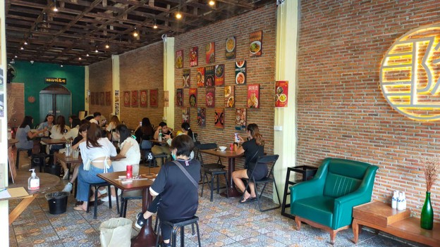 บรรยากาศ ชางหลง Cafe & Restaurant ขอนแก่น