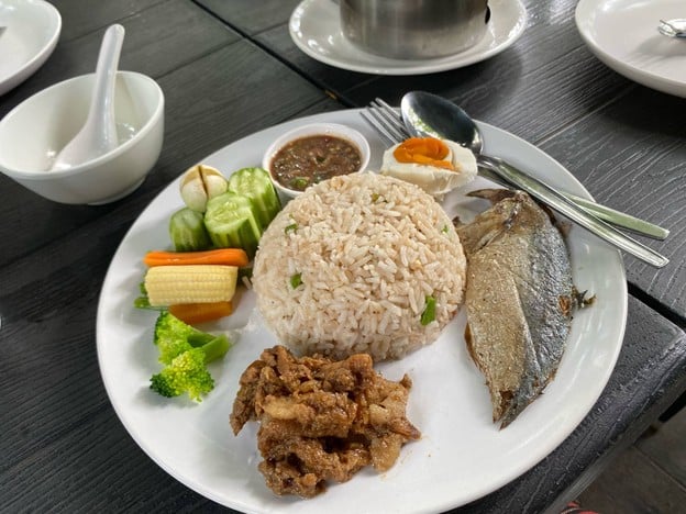 คลาสสิคคาร์ คาราวาน อำเภอ สรรพยา จังหวัดชัยนาท