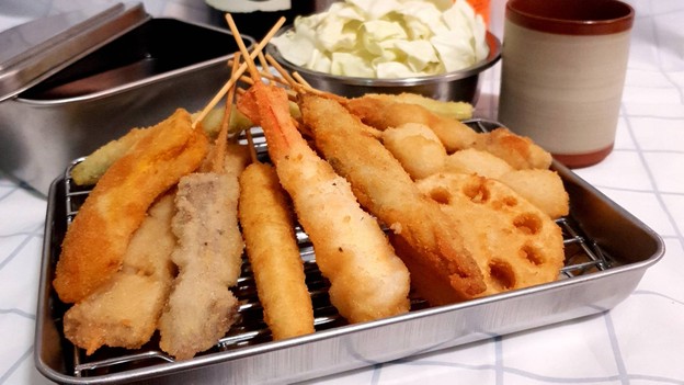 โคฮาคุ ของทอดญี่ปุ่น (คุชิคัตสึ)