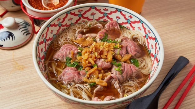 ก๋วยเตี๋ยวเนื้อวัวนู้ด (Wuanood) เพลินจิต
