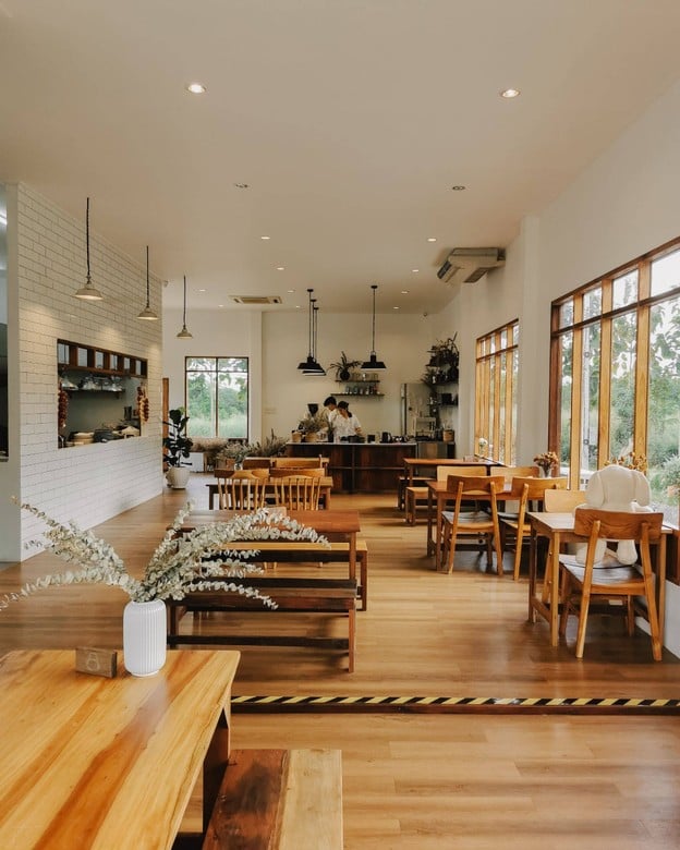 บรรยากาศ Rosebay Home cooking Café