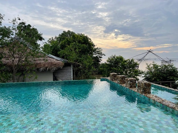 ศรีปากประ รีสอร์ท