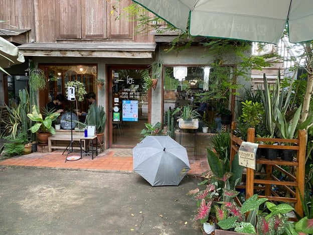 Ho: BAKE & CRAFT CAFE'