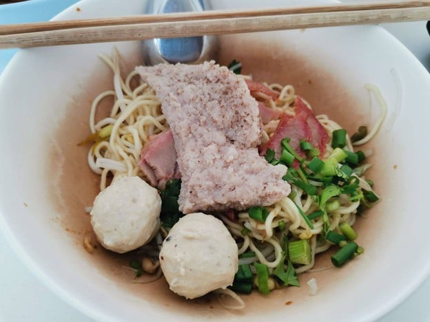 ก๋วยเตี๋ยวหมูอบวัดกลาง