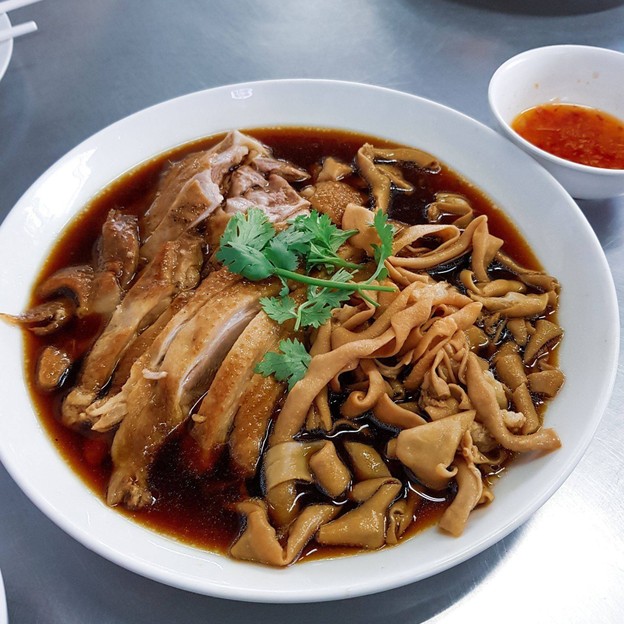 ซ้งเป็ดพะโล้ สี่แยกวังหิน
