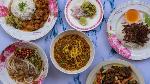 ข้าวซอยเชียงใหม่ สุโขทัย ซอย 5