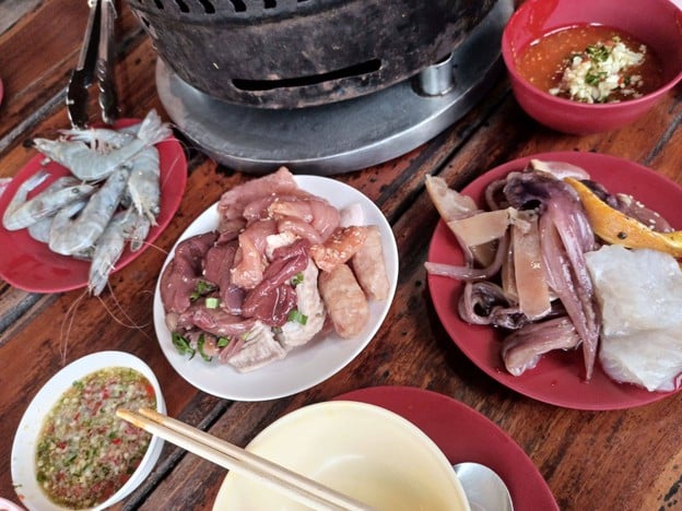 เมนูของร้าน อิ่มเอมหมูกระทะ