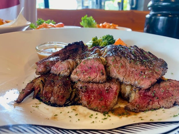 สเต๊กตัวพ่อ สาขาเขาใหญ่ -