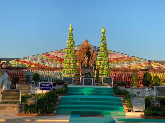 อนุสาวรีย์พระนางจามเทวี