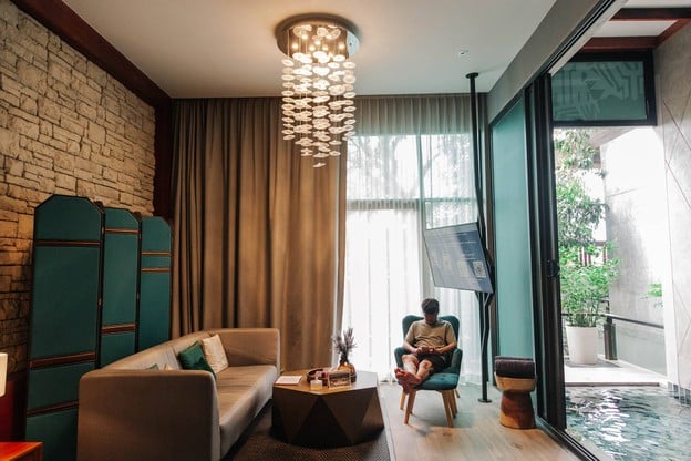 The Gems Mining Pool Villas