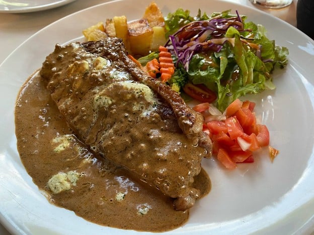 เชฟสมพงษ์