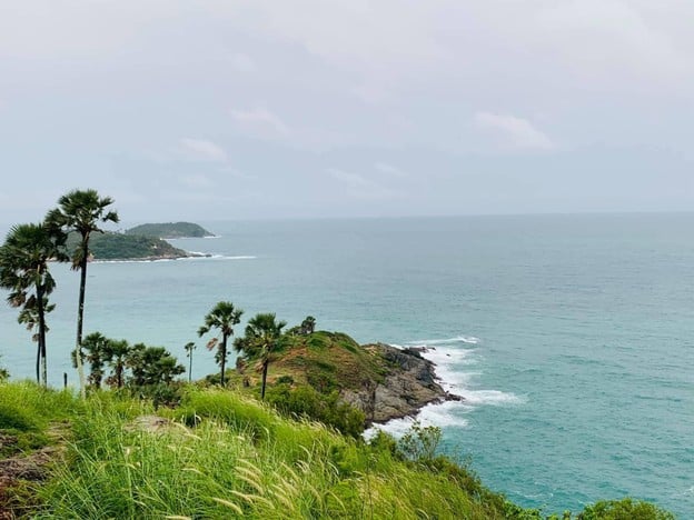 แหลมพรหมเทพ