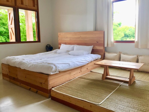 Coolliving Farmhouse