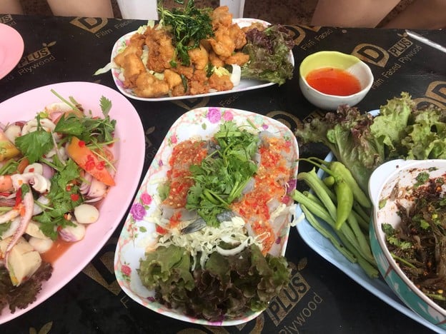 ครัวริมน้ำ